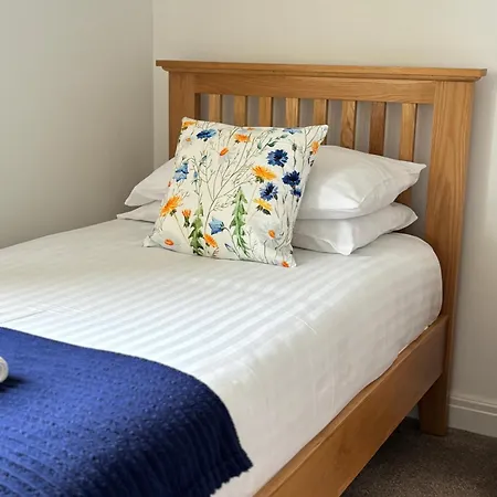 Sunrise With On-site Swimming And Sauna Vakantiehuis