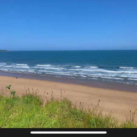 Sunrise With On-site Swimming And Sauna Vakantiehuis Filey