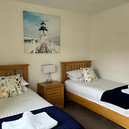 Sunrise With On-site Swimming And Sauna * Filey